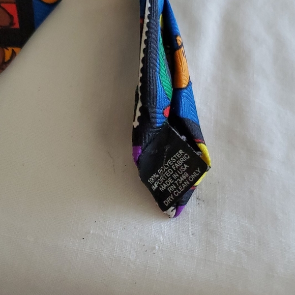 Looney Tunes Stamp Collection tie circa 1997 - Picture 3 of 3